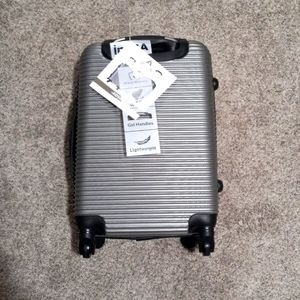 20 inch carryon luggage